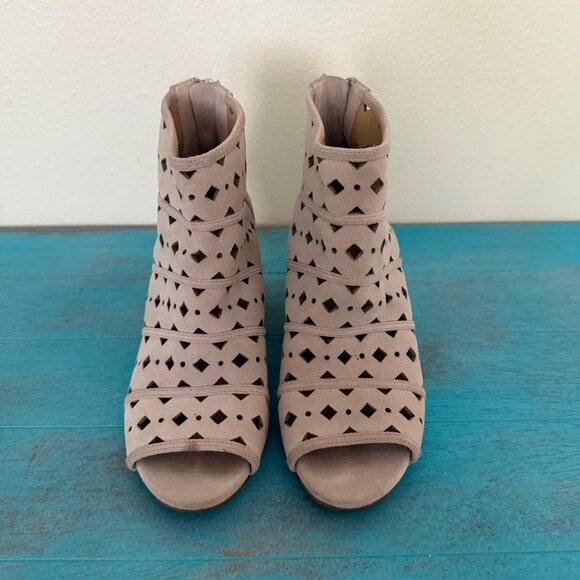 Michael Kors Laser-Cut Gray Suede Wedge Booties With Back Zipper Closure Sz 6.5 - Picture 1 of 9